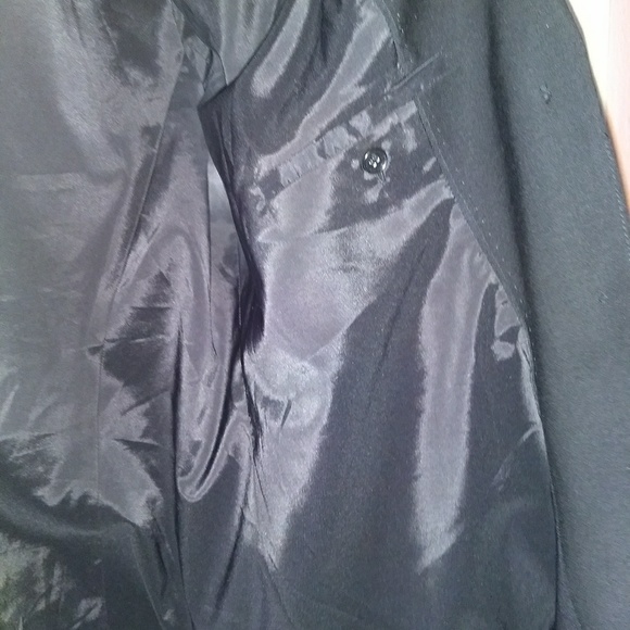 Ann Taylor modern black blazer - Picture 7 of 8